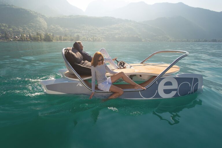 Ceclo - A revolutionary electric pedal assisted catamaran